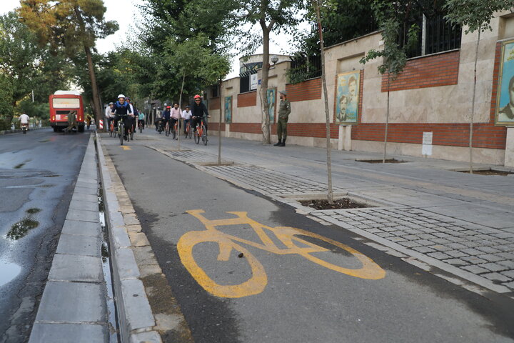 پیوستن  منطقه 13 به طرح مصوب بهسازی معابر پیاده رو و احداث مسیر دوچرخه